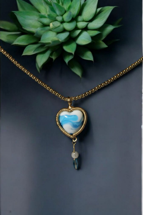 Corazón de Murano celeste y blanco