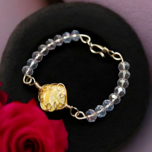Pulsera Concha Nácar y Cristal Blanco