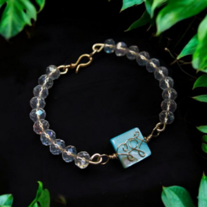 Pulsera Concha Nácar Turquesa y Cristal Blanco