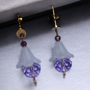 Aretes flor blanca